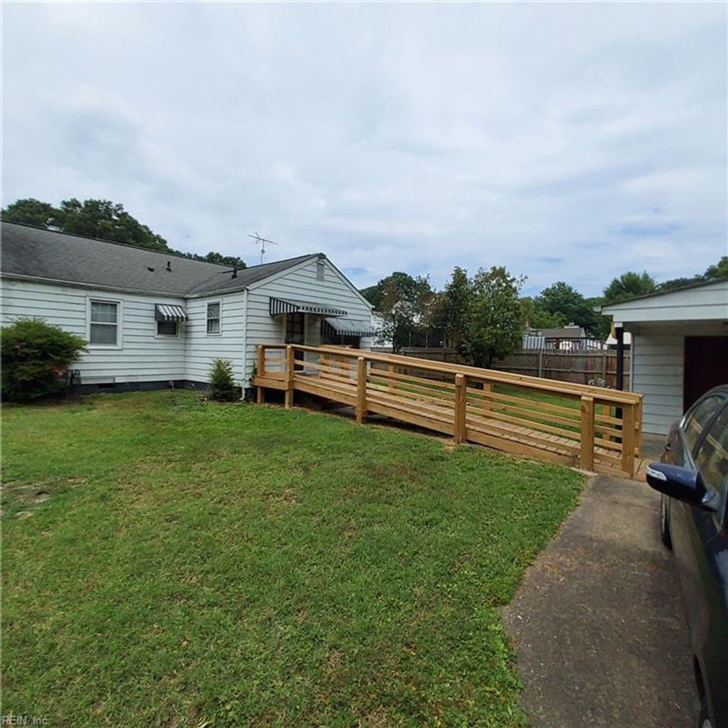 Photo of 616 Brewer Street, Newport News, VA 23605 (MLS # 10639171)
