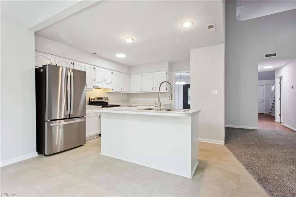 Newport News, Virginia 23602, United States, 4 Bedrooms Bedrooms, ,3 BathroomsBathrooms,Residential,Pending,149474