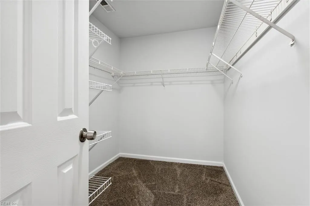 Newport News, Virginia 23602, United States, 4 Bedrooms Bedrooms, ,3 BathroomsBathrooms,Residential,Pending,149474