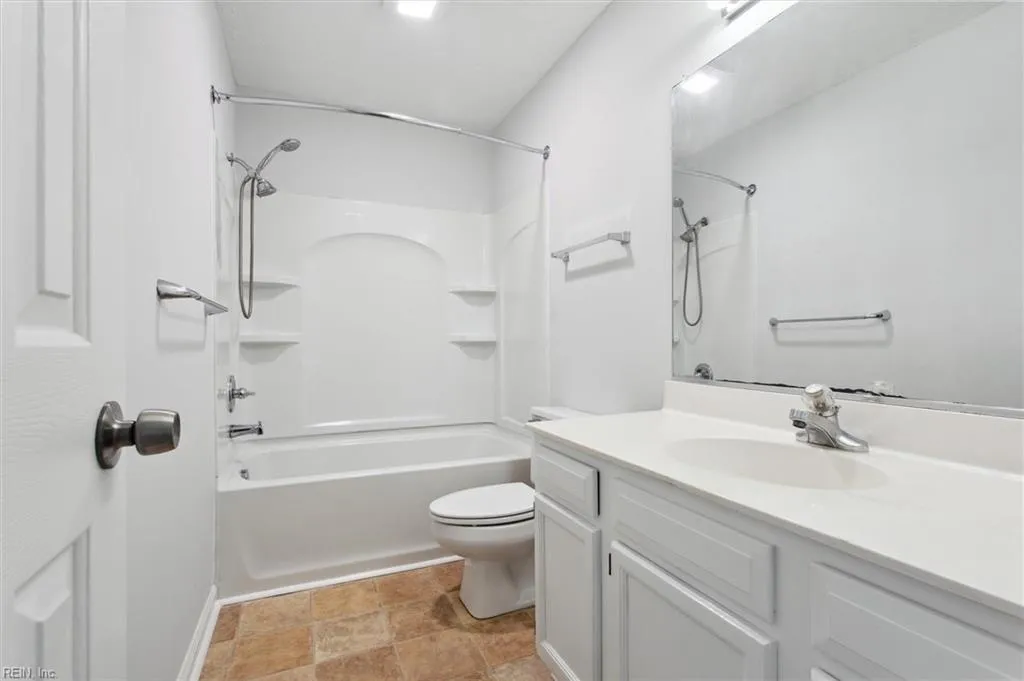 Newport News, Virginia 23602, United States, 4 Bedrooms Bedrooms, ,3 BathroomsBathrooms,Residential,Pending,149474