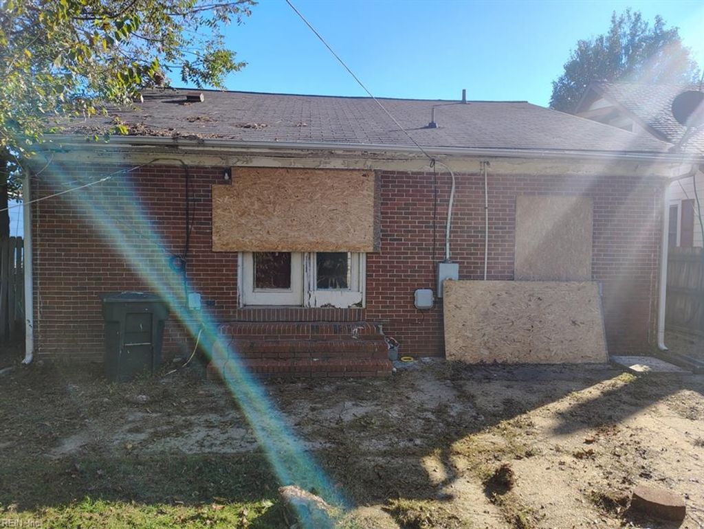 Photo of 503 Highland Avenue, Hampton, VA 23661 (MLS # 10608670)