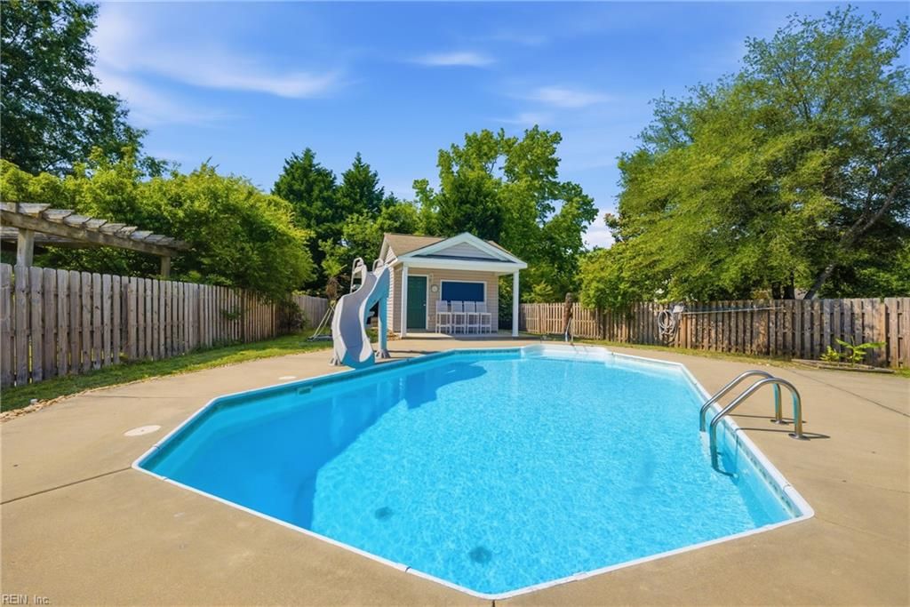 Photo of 103 Jessica Drive, Yorktown, VA 23693 (MLS # 10637321)