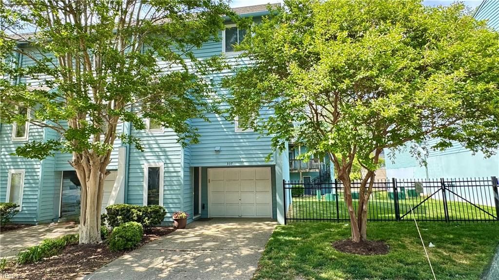 Photo of 337 25th Street, Virginia Beach, VA 23451 (MLS # 10634936)
