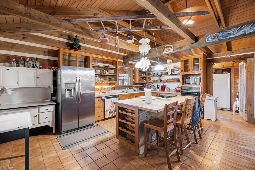 Photo of 2820 Bunch Walnuts Road, Chesapeake, VA 23322 (MLS # 10607794)