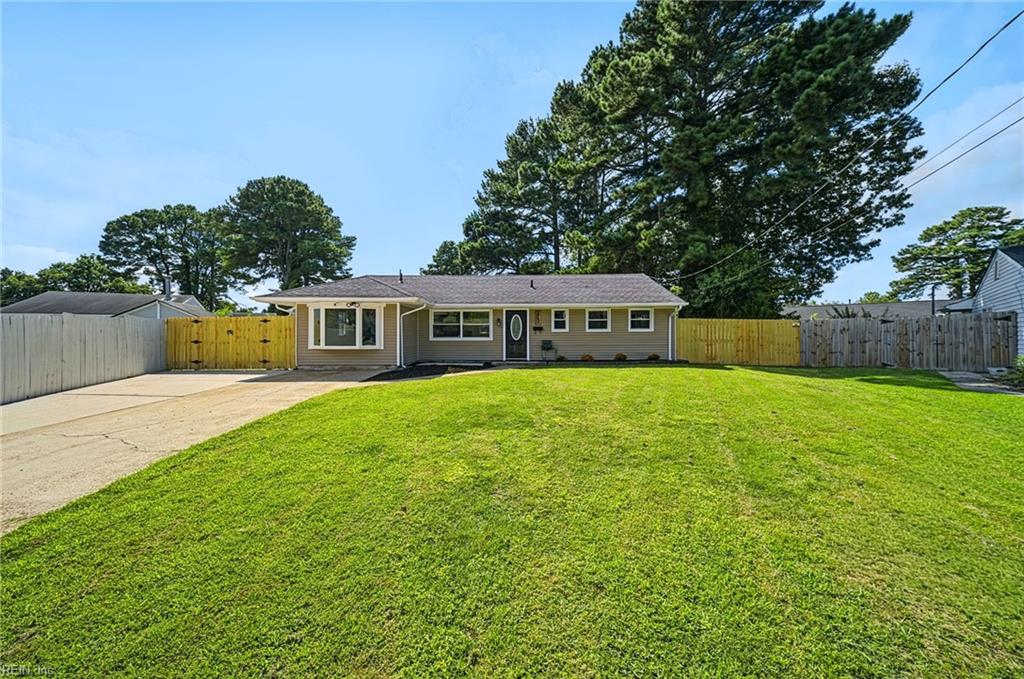 Photo of 613 De Laura Circle, Virginia Beach, VA 23455 (MLS # 10652951)