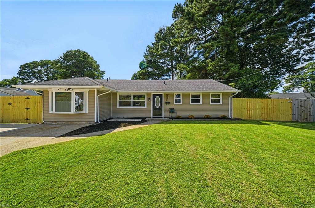 Photo of 613 De Laura Circle, Virginia Beach, VA 23455 (MLS # 10652951)