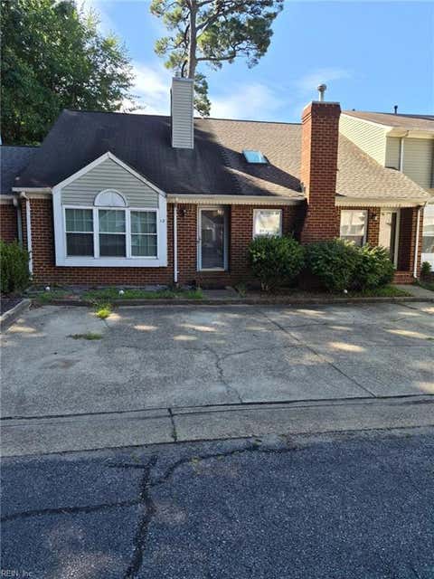 Photo for 12 Silk Tree PL