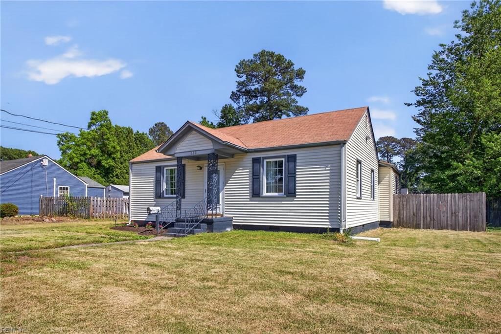 Photo of 630 Sterling Street, Newport News, VA 23605 (MLS # 10635549)