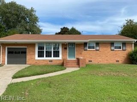 Photo of 725 Spruce Road, Newport News, VA 23601 (MLS # 10612994)