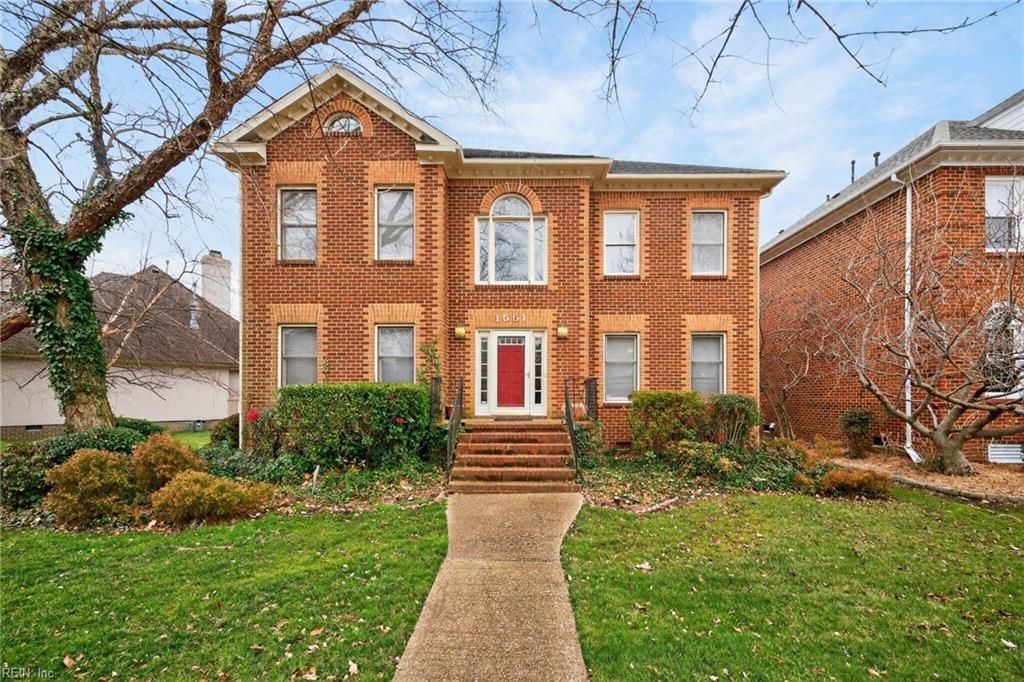 Photo of 1551 Bordeaux Place, Norfolk, VA 23509 (MLS # 10620757)