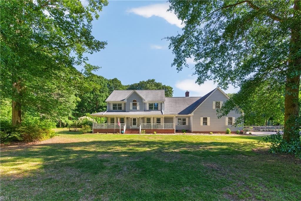 Photo of 3404 W Landing Drive, Chesapeake, VA 23322 (MLS # 10634960)