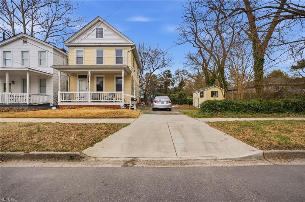 Photo of 3416 Lens Avenue, Norfolk, VA 23509 (MLS # 10623760)