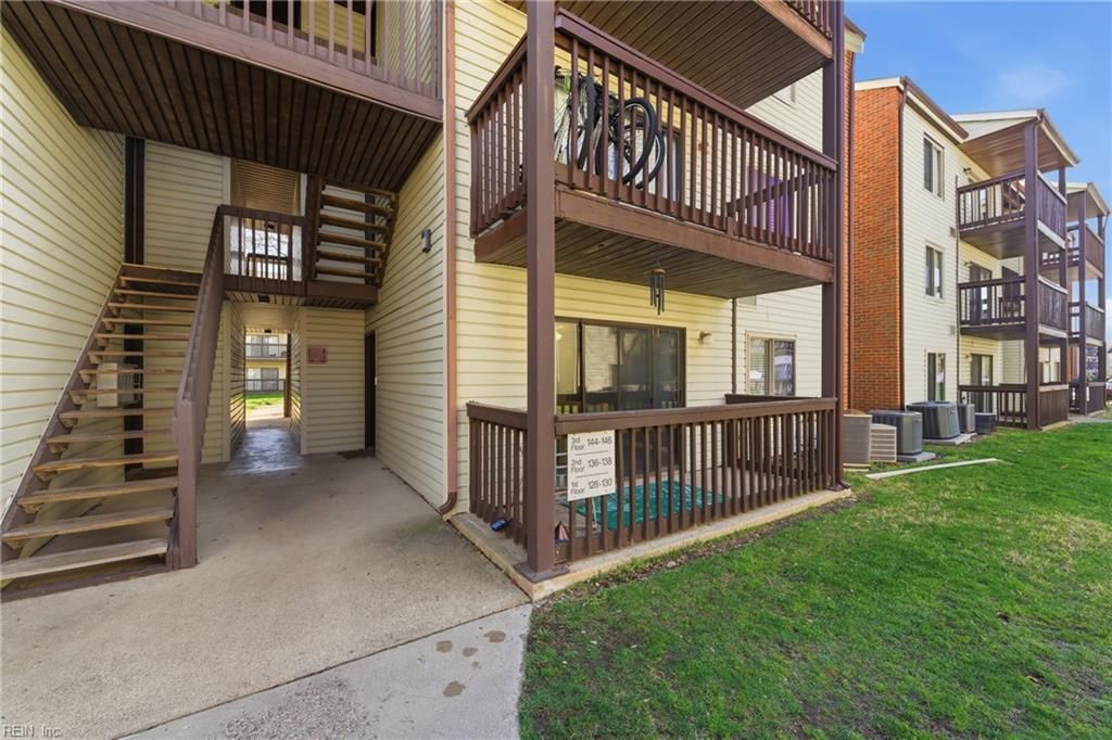 Photo of 130 Wells Court, Hampton, VA 23666 (MLS # 10626308)