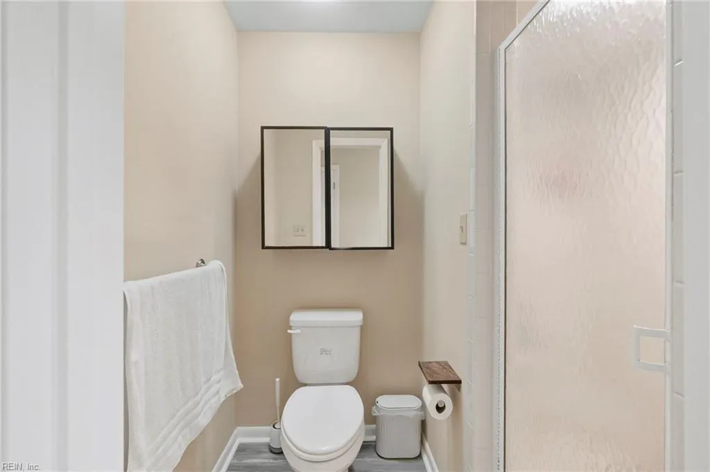 Virginia Beach, Virginia 23464, United States, 4 Bedrooms Bedrooms, ,2 BathroomsBathrooms,Residential,Pending,210784