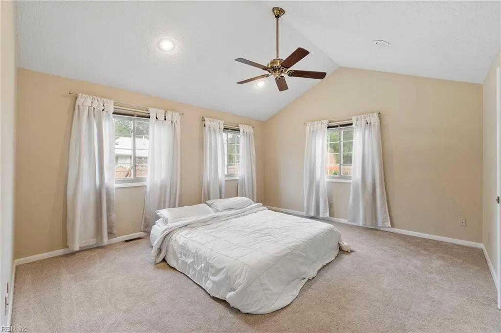 Virginia Beach, Virginia 23464, United States, 4 Bedrooms Bedrooms, ,2 BathroomsBathrooms,Residential,Pending,210784