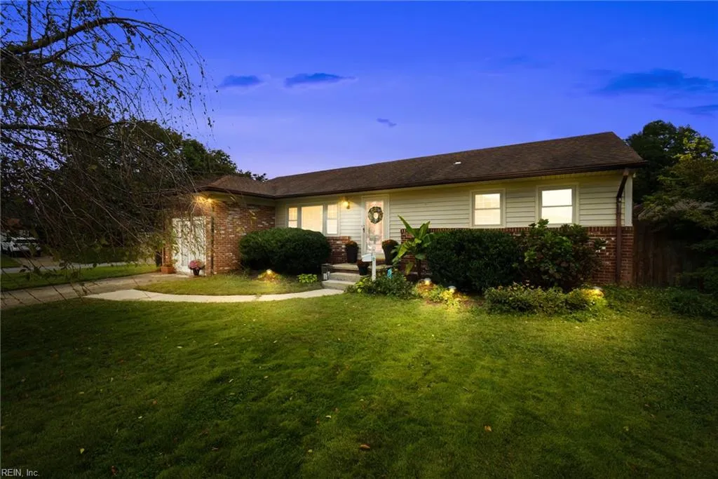 Virginia Beach, Virginia 23464, United States, 4 Bedrooms Bedrooms, ,2 BathroomsBathrooms,Residential,Pending,210784