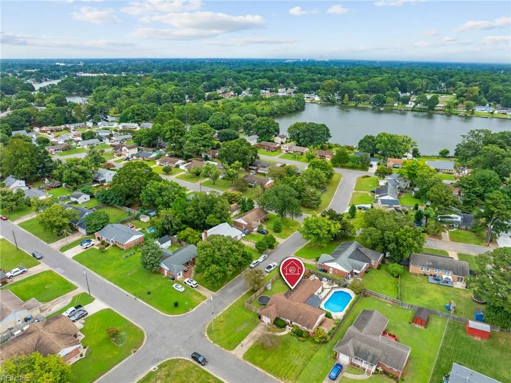 Virginia Beach, Virginia 23464, United States, 4 Bedrooms Bedrooms, ,2 BathroomsBathrooms,Residential,Pending,210784