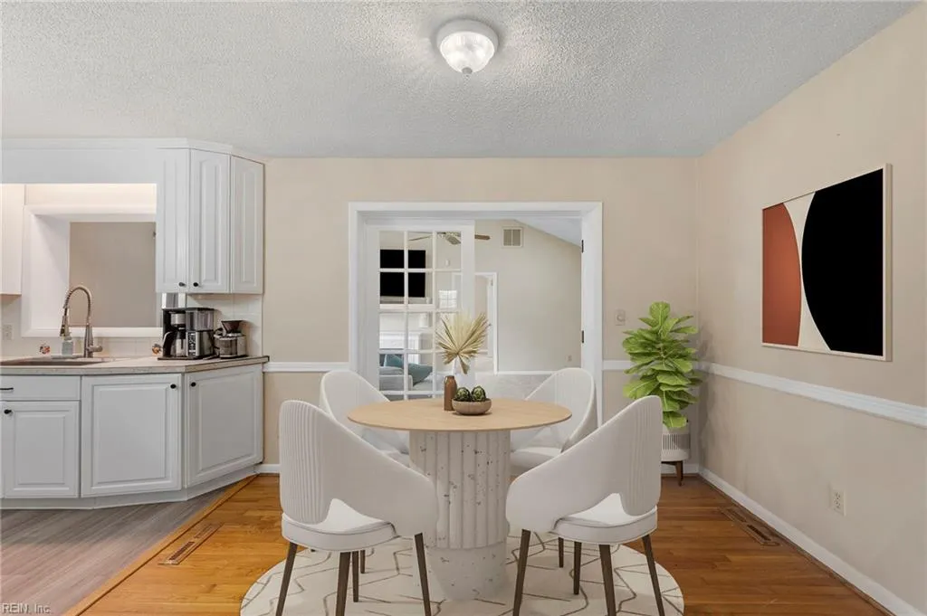 Virginia Beach, Virginia 23464, United States, 4 Bedrooms Bedrooms, ,2 BathroomsBathrooms,Residential,Pending,210784