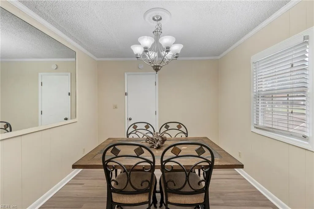 Virginia Beach, Virginia 23464, United States, 4 Bedrooms Bedrooms, ,2 BathroomsBathrooms,Residential,Pending,210784