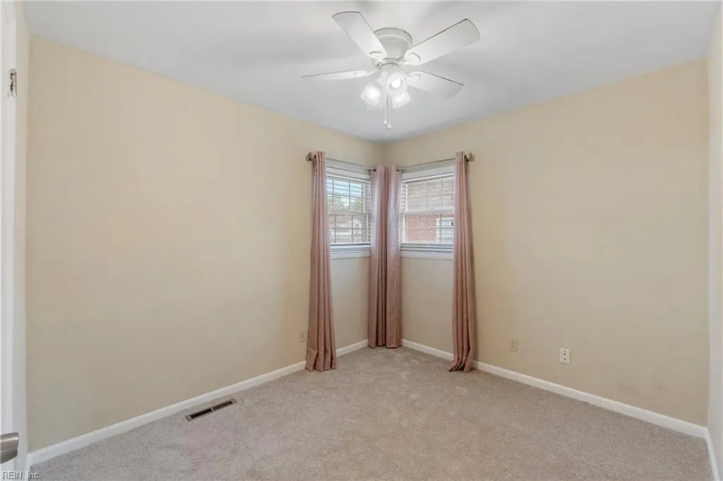 Virginia Beach, Virginia 23464, United States, 4 Bedrooms Bedrooms, ,2 BathroomsBathrooms,Residential,Pending,210784