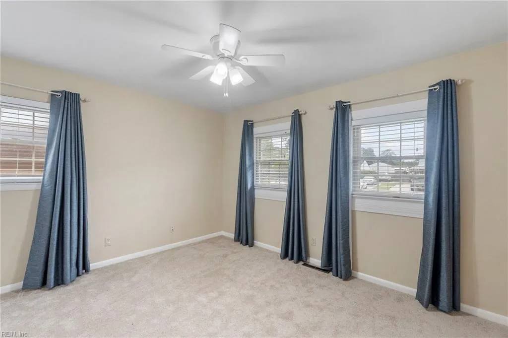 Virginia Beach, Virginia 23464, United States, 4 Bedrooms Bedrooms, ,2 BathroomsBathrooms,Residential,Pending,210784