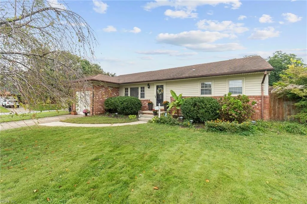 Virginia Beach, Virginia 23464, United States, 4 Bedrooms Bedrooms, ,2 BathroomsBathrooms,Residential,Pending,210784