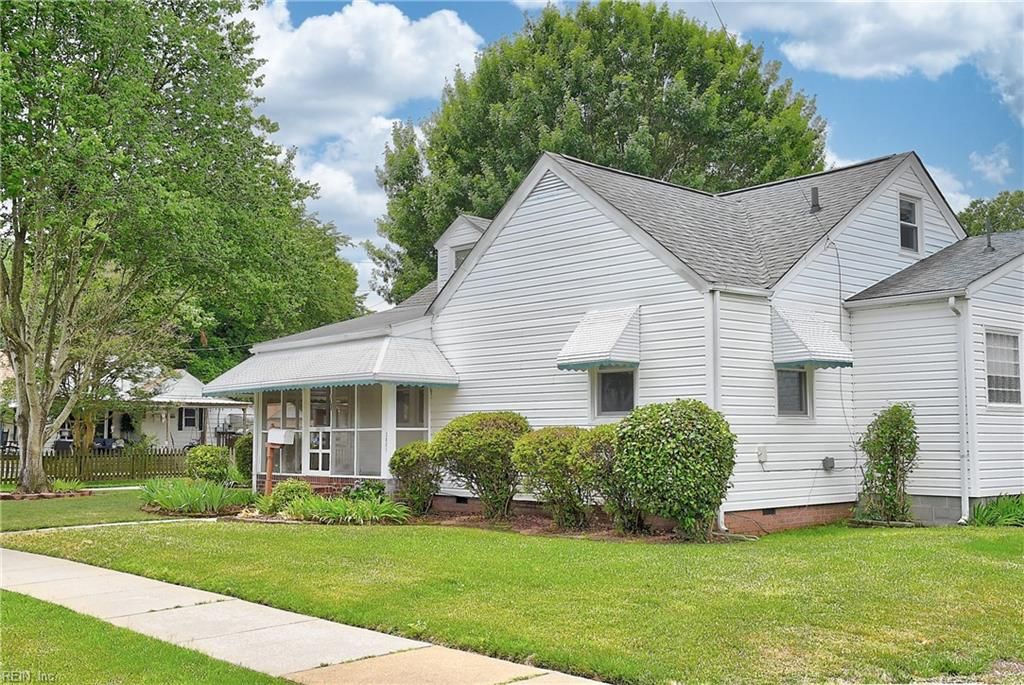 Photo of 3801 Craven Circle, Norfolk, VA 23513 (MLS # 10636663)