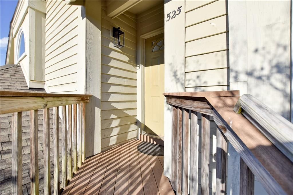 Photo of 525 E Lake Circle, Chesapeake, VA 23322 (MLS # 10607799)