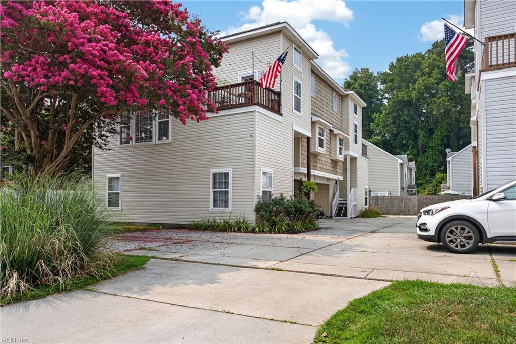 Photo of 4823 Lake Drive, Virginia Beach, VA 23455 (MLS # 10645099)