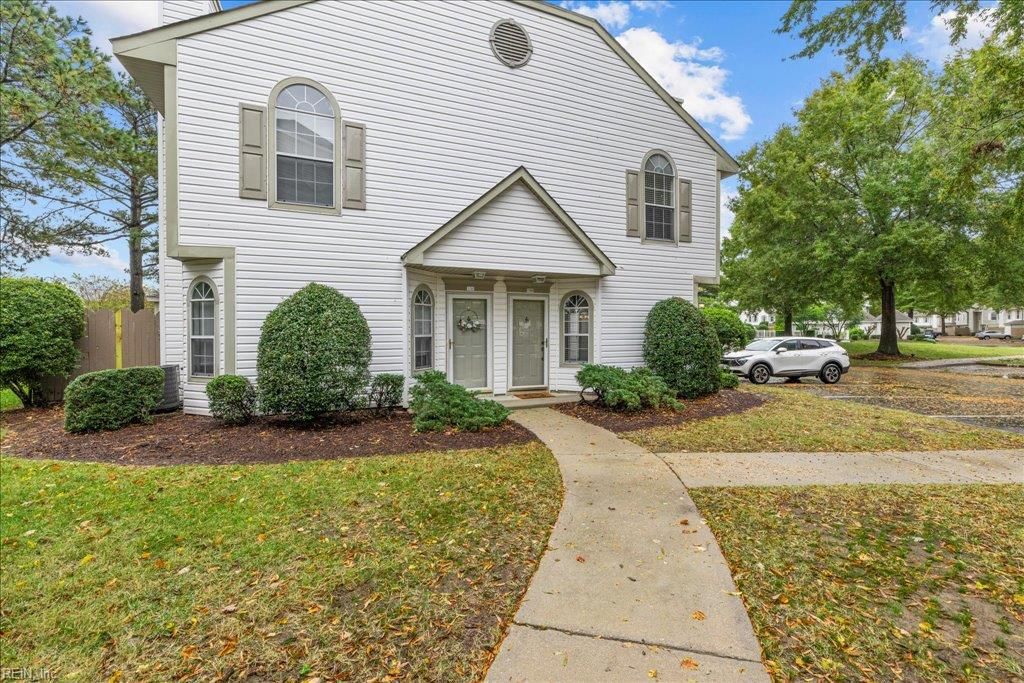 Photo of 1728 Cottenham Lane, Virginia Beach, VA 23454 (MLS # 10608322)