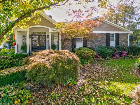 681 Thalia Point RD Virginia Beach VA 23452