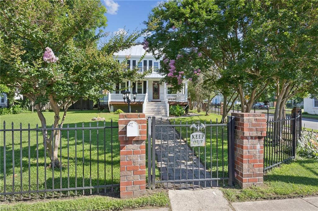 515 Beach RD