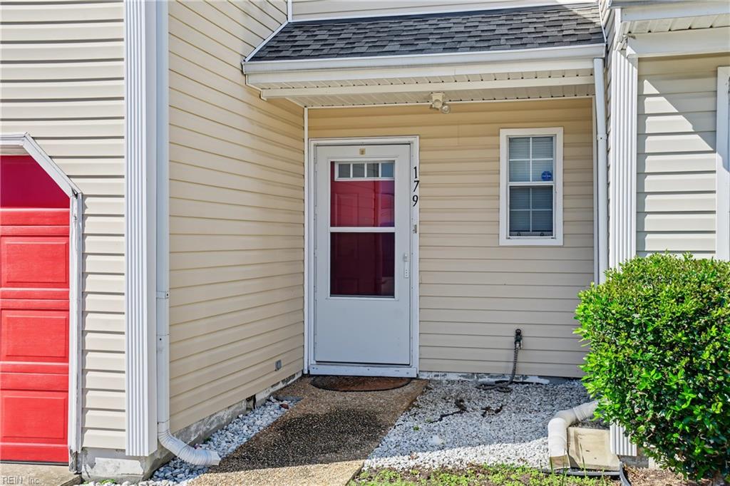 Photo of 179 Squire Reach, Suffolk, VA 23434 (MLS # 10657853)