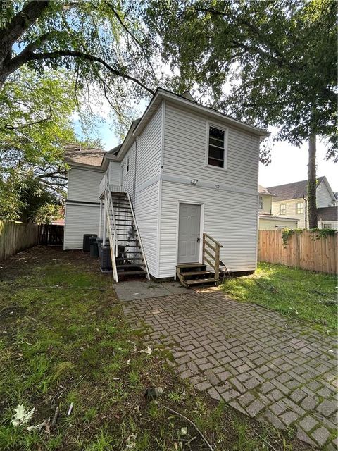 Photo of 709 E Pembroke Avenue #B, Hampton, VA 23669 (MLS # 10608065) Photo of 709 E Pembroke Avenue #B, Hampton, VA 23669 (MLS # 10608065)