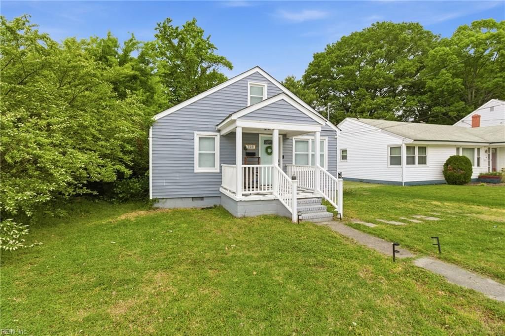Photo of 723 North Avenue, Newport News, VA 23605 (MLS # 10633187)