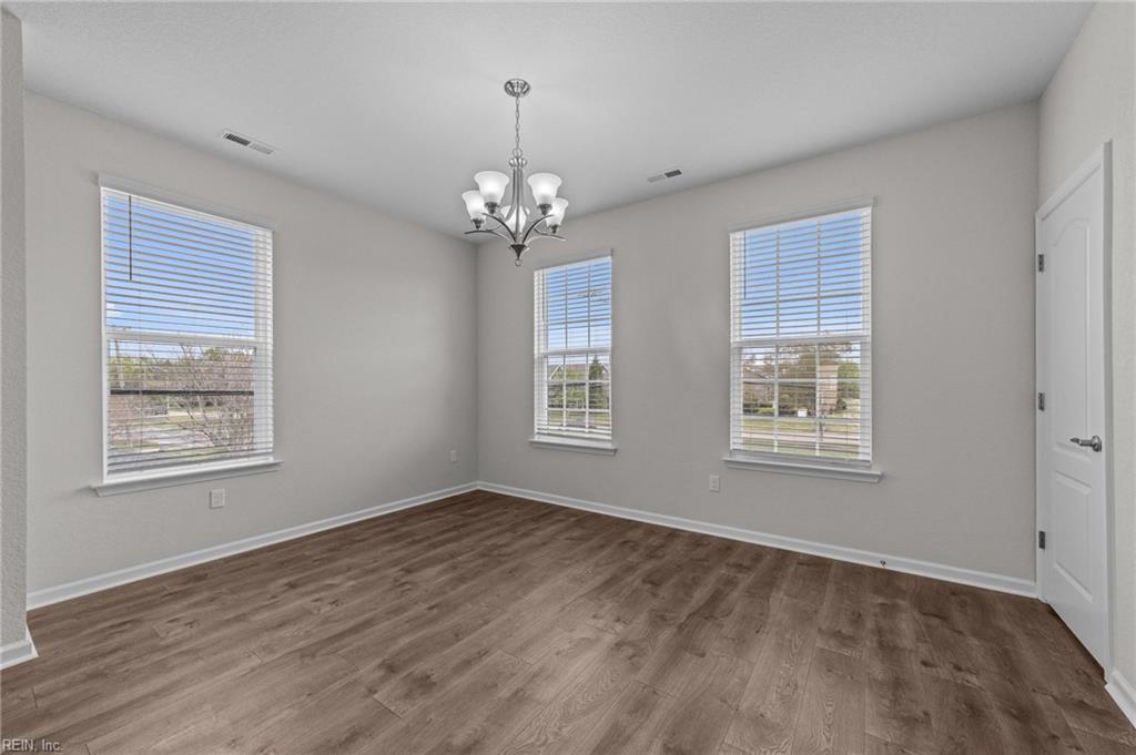 100 Freeman DR