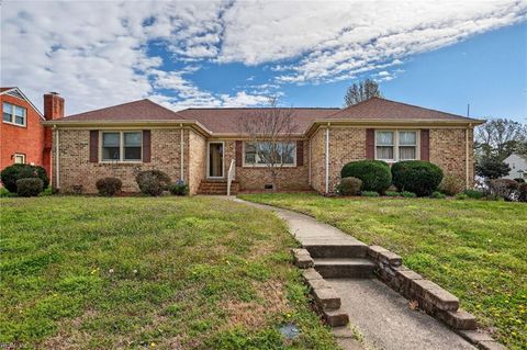 Photo of 808 Ventnor Drive, Newport News, VA 23608 (MLS # 10625972)