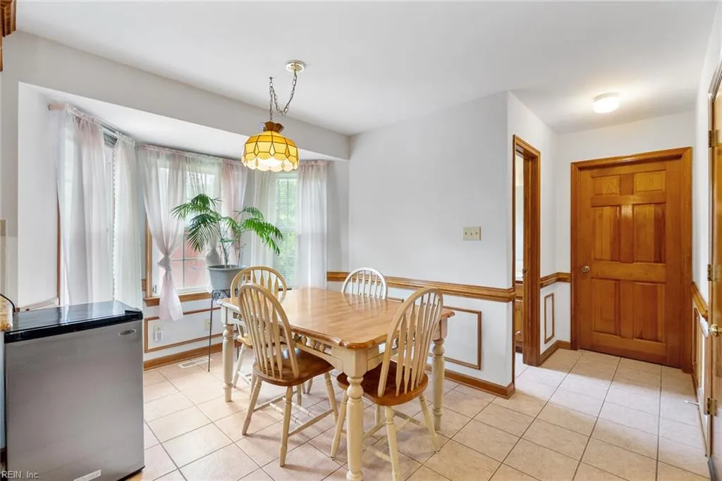 Virginia Beach, Virginia 23464, United States, 4 Bedrooms Bedrooms, ,3 BathroomsBathrooms,Residential,Active,132323