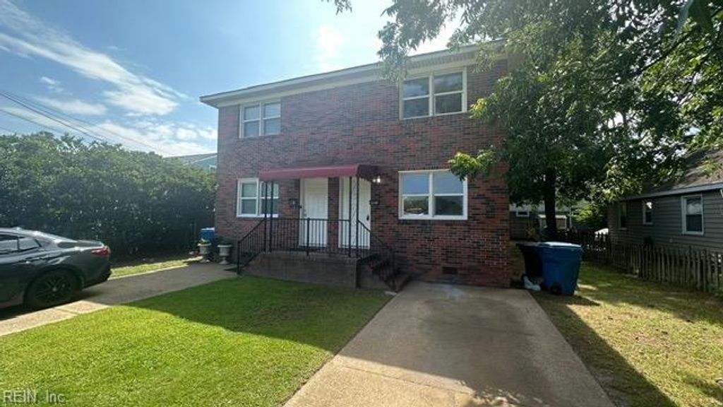 Photo of 1512 Mediterranean A &amp; B Avenue, Virginia Beach, VA 23451 (MLS # 10624030)