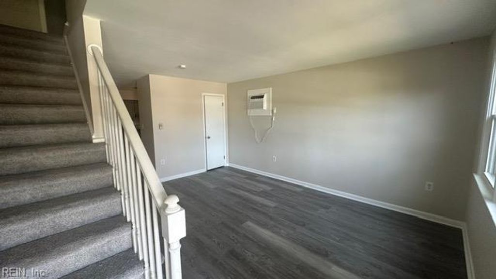 Photo of 1512 Mediterranean A &amp; B Avenue, Virginia Beach, VA 23451 (MLS # 10624030)