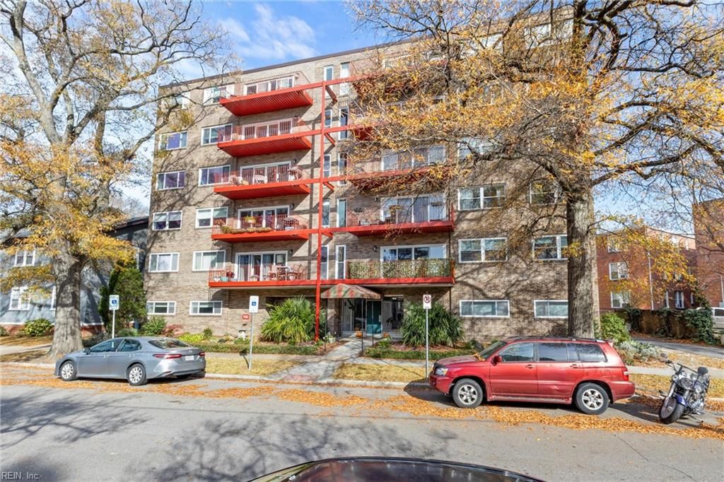 Photo of 1024 Gates Avenue #6B, Norfolk, VA 23507 (MLS # 10622888)