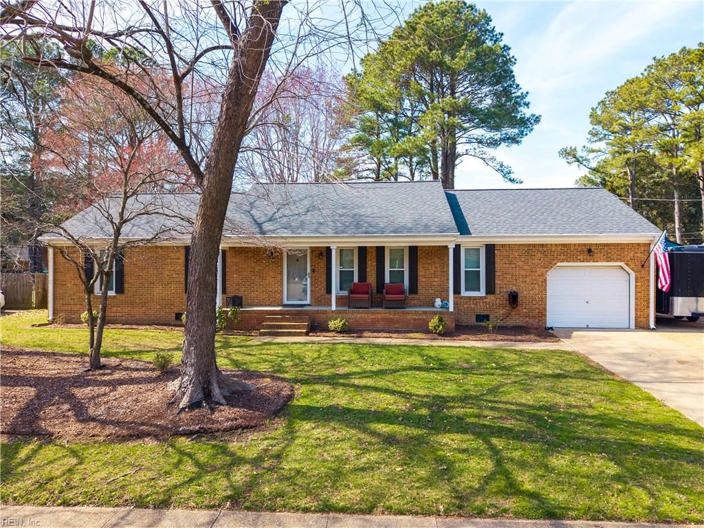 Photo of 2736 Horseshoe Drive, Chesapeake, VA 23322 (MLS # 10624046)