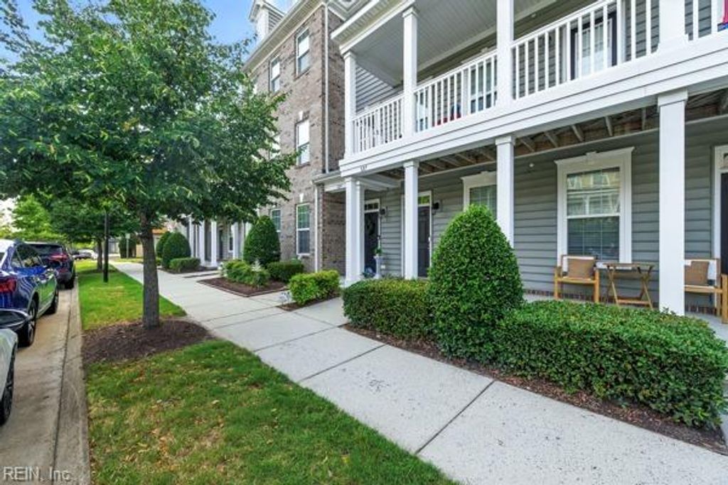 Photo of 329 Fountain Way, Hampton, VA 23666 (MLS # 10618196)