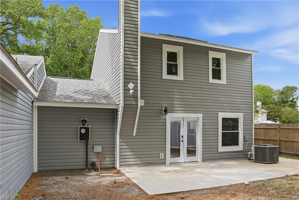 Photo of 1 Newstead Circle, Chesapeake, VA 23320 (MLS # 10632662)