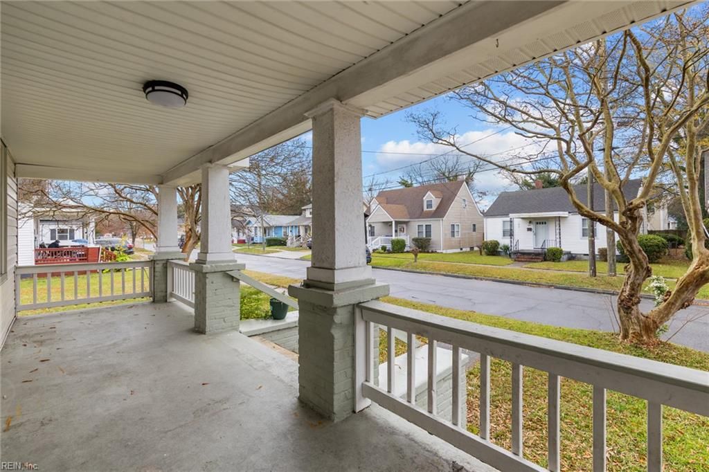 Photo of 3105 Somme Avenue, Norfolk, VA 23509 (MLS # 10611830)