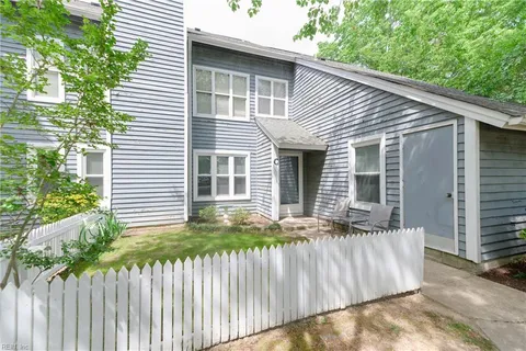 12750 Saint George Street Unit C, Newport News, VA 23602 - #: 10582482