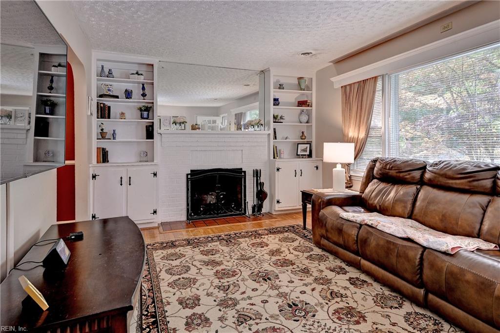 Photo of 268 James River Drive, Newport News, VA 23601 (MLS # 10643239)