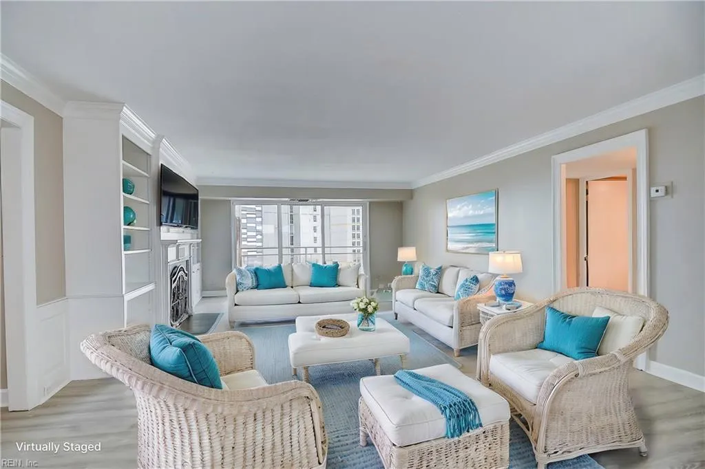 Virginia Beach, Virginia 23451, United States, 3 Bedrooms Bedrooms, ,3 BathroomsBathrooms,Residential,Pending,32502