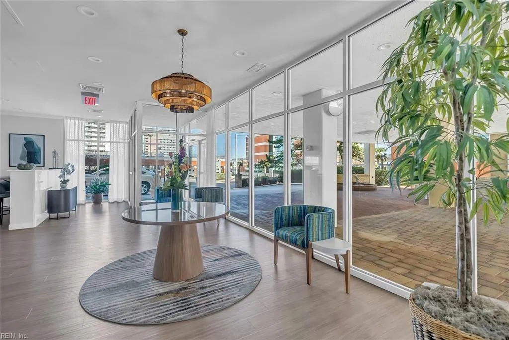 Virginia Beach, Virginia 23451, United States, 3 Bedrooms Bedrooms, ,3 BathroomsBathrooms,Residential,Pending,32502