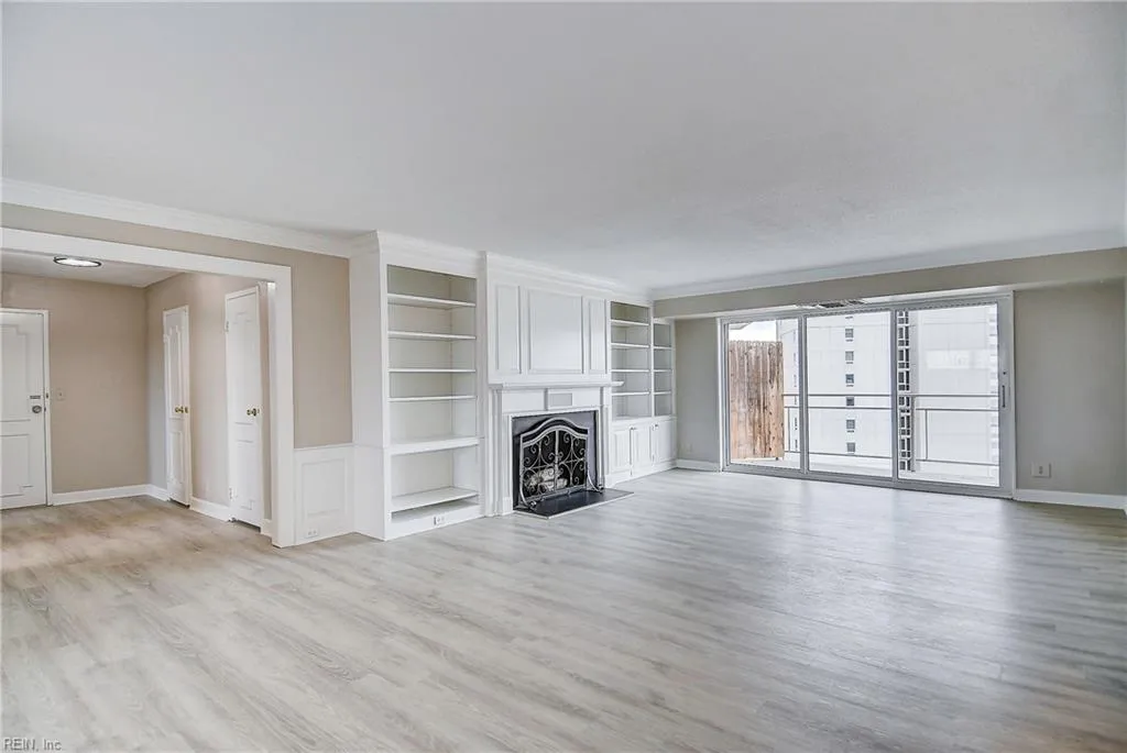 Virginia Beach, Virginia 23451, United States, 3 Bedrooms Bedrooms, ,3 BathroomsBathrooms,Residential,Pending,32502